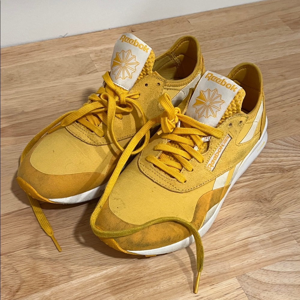 Reebok DMX Foam Golden Yellow Athletic Shoes